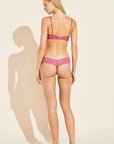Anouk Thong - Raspberry